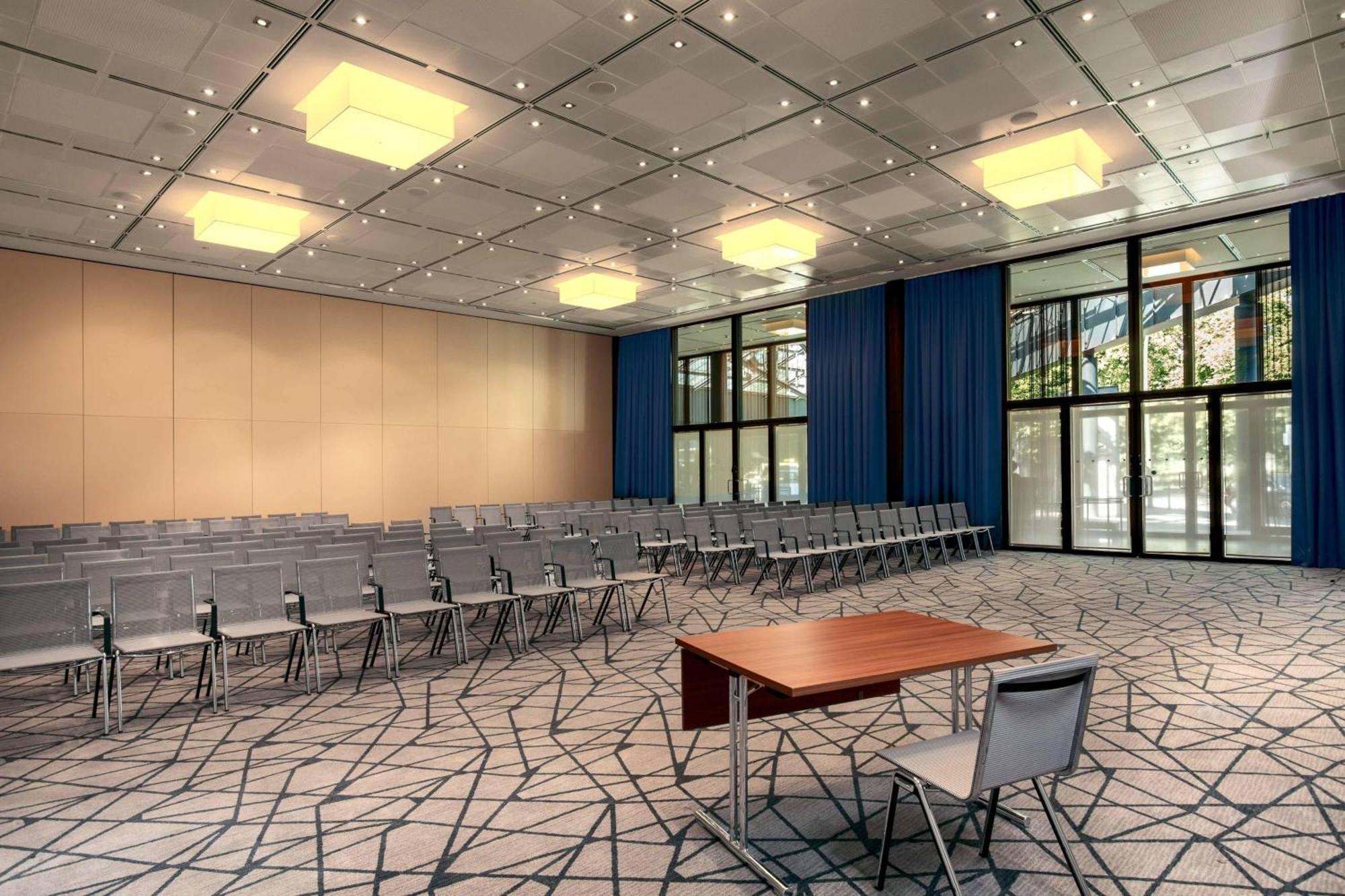 Sheraton Berlin Grand Hotel Esplanade — Fotos 3